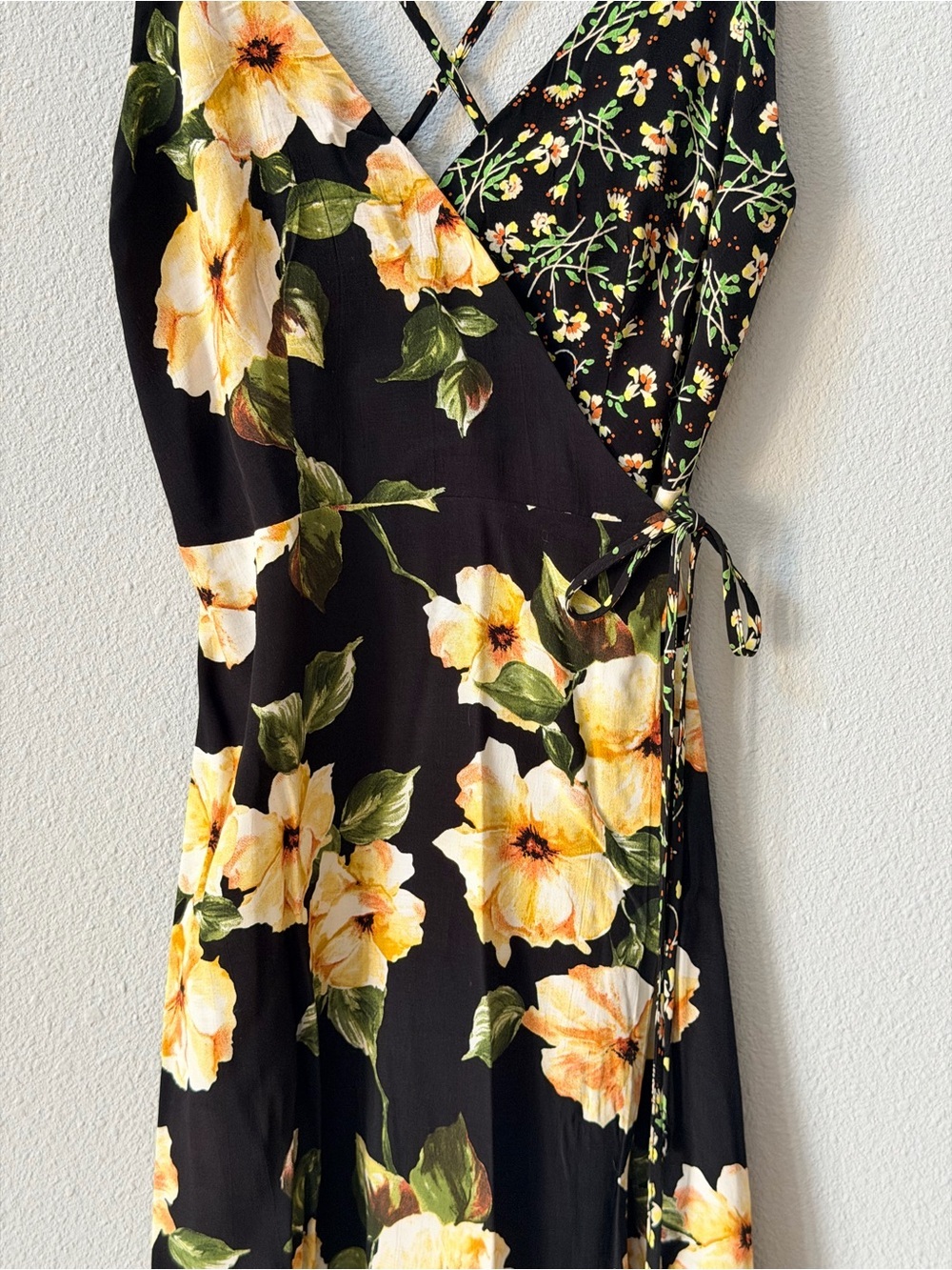 Topshop Mixed Floral Wrap Midi Dress Black Yellow Strappy Garden Size 4 - Picture 3 of 11